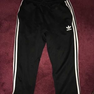 Cropped Relaxed Fit Adidas Trackpants
